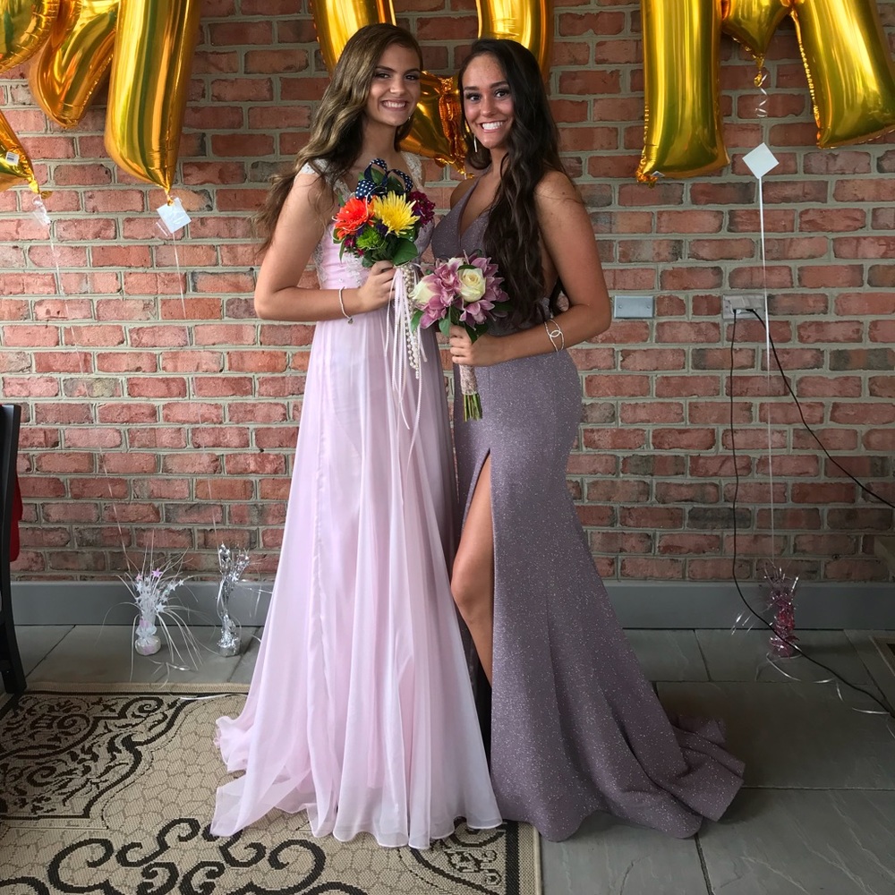 Beautiful Taupe/quartz prom dress!